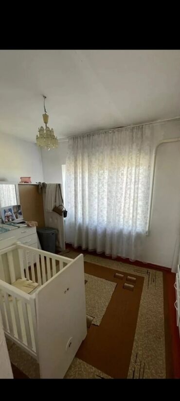 дом из оша: 63 м², 4 комнаты, Парковка, Сарай, Забор, огорожен
