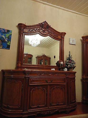 islenmis skaf: Şüşəli dolab vitrini, İşlənmiş, Ünvandan götürmə — 5