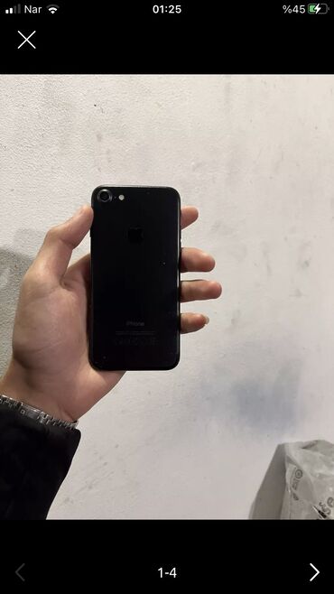 Apple iPhone: IPhone 7, 32 ГБ, Black Titanium, Отпечаток пальца