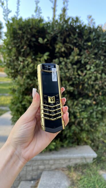 Vertu: Vertu Signature Touch, < 2 GB Memory Capacity, rəng - Qızılı, Zəmanət, Düyməli, İki sim kartlı