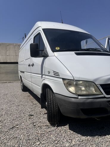 шины на sprinter: Легкий грузовик, Mercedes-Benz, Стандарт
