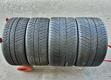 Шины: Шины 295 / 30 / R 20, Зима, Б/у, Комплект, Легковые, Франция, Michelin