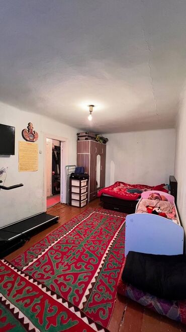 продаю дом бишкек кызыл аскер: 1 комната, 26 м², Хрущевка, 3 этаж, Косметический ремонт