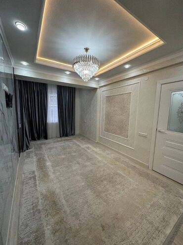 срочно продаётся 1 комнатная квартира в районе ошского рынка: 1 комната, 30 м², Элитка, 2 этаж, Дизайнерский ремонт