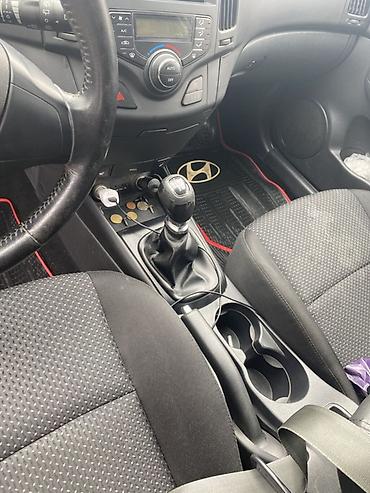 Hyundai: Hyundai i30: 1.4 l | 2011 il Universal — 14