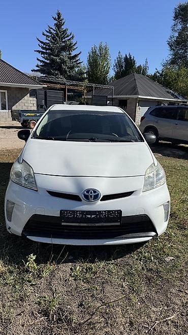 Toyota Prius: 2012 г., 1.8 л, Гибрид, Лифтбек