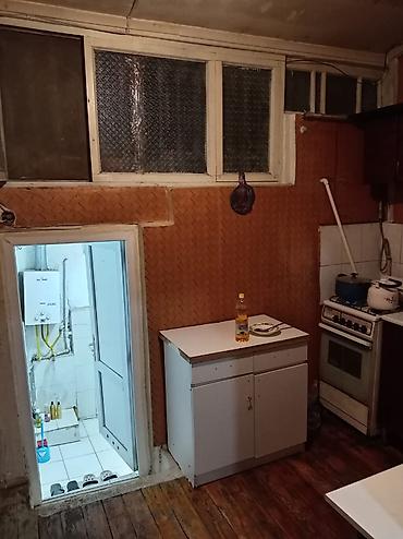 bina ev menzil: Bayilda 16 mertebe binaya 8 CI bolmeye marwruta 10 15 deq mesafede 2 — 3