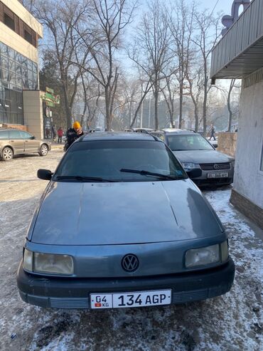 Volkswagen: Volkswagen Passat: 1.8 л | 1990 г. | Универсал