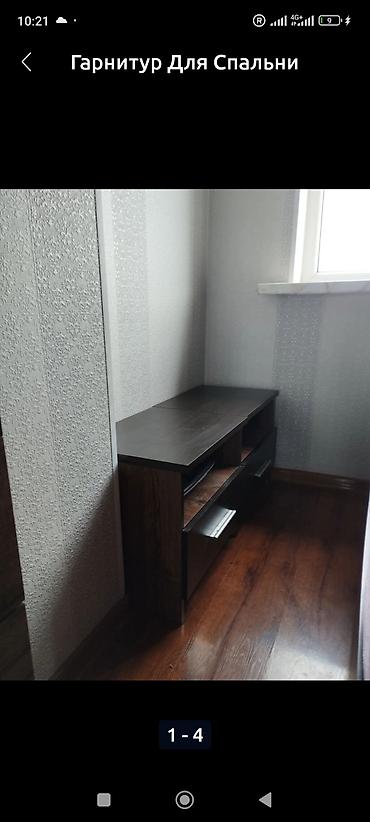 Кровати: Двуспальная кровать с матрасом + 2 прикроватные тумбы - Размер — 2