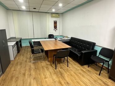 Офисы: Сдаю Офис, 22 м², В административном здании, 1 линия