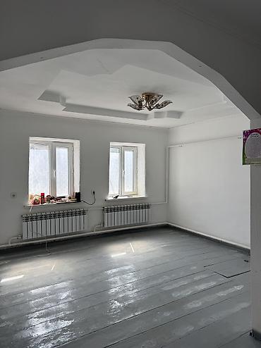 сдаю балыкчы: 30 м², 4 комнаты, Семейным — 1