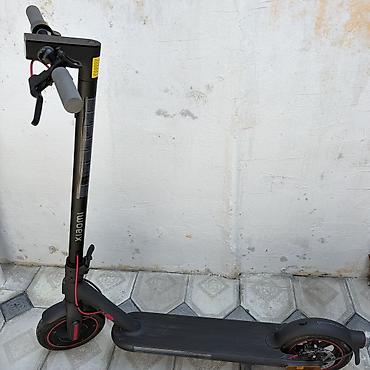 elektirikli samakat: İşlənmiş Elektrik samokat 10", 501 - 750 Vt, 16 - 25 km/s, Ünvandan götürmə — 1