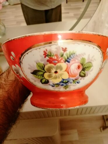 Mətbəx aksesuarları: Qədimi kasa. 1880-1917-ci illərə, Çar Rusiyası dövrünə aiddir. Damğada