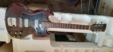 Gitare: Gibson SG made in Japan Japanska verzija SG a, lagan, podešen  odnos
