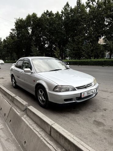 машина алып беребиз: Honda Torneo: 1998 г., 2 л, Автоматтык, Бензин, Седан