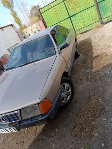 машина чехол: Audi 100: 1988 г., 2 л, Механика, Бензин