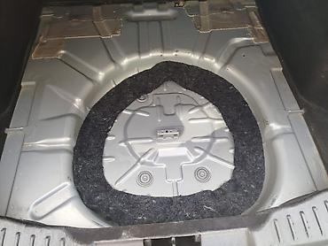 ford focus 2000: Ford Focus: 1.6 l | 2013 il 200000 km Sedan — 6