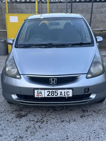 аренда в цум: Сдаю в аренду: Легковое авто, Под такси
