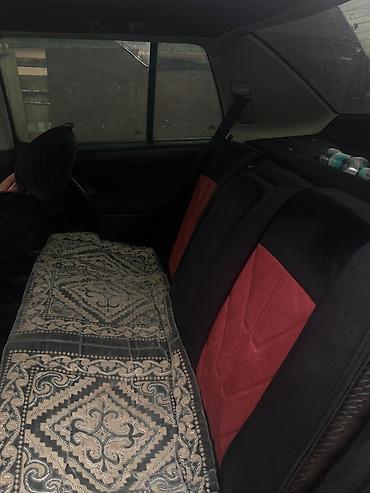 Volkswagen: Volkswagen Vento: 1993 г., 1.6 л, Механика, Бензин, Седан — 1