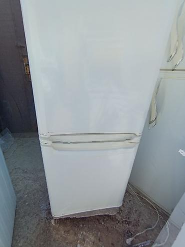 soyuducu 2 ci əl: İşlənmiş 2 qapılı Soyuducu Satılır, rəng - Ağ, Dolab içi — 2