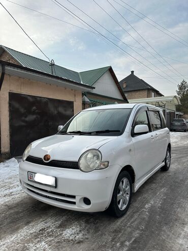 toyota rav4 2005: Toyota Sienta: 2004 г., 1.5 л, Автомат, Бензин, Минивэн