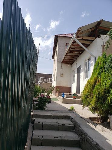 Продажа коттеджей и домов: Продаю 2 ет дом 🏠 ж/м Ак бата Адилет конушу участок 4 соток всё — 12