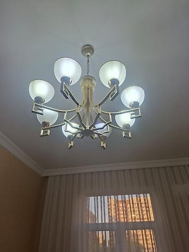 omid cilcıraq: Çılçıraq, 8 lampa — 1