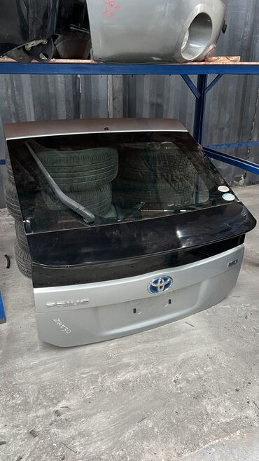 Крышки багажника и комплектующие: Крышка багажника Toyota, Б/у, Оригинал — 24