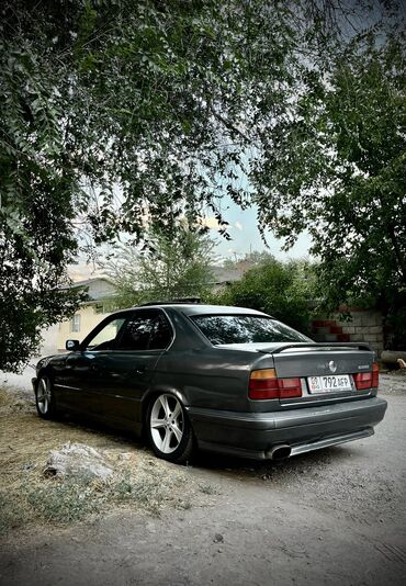 машина кж базар коргон: BMW 525: 1995 г., 2.5 л, Механика, Бензин, Седан