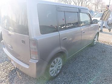 Toyota: Toyota bB: 2003 г., 1.3 л, Автомат, Бензин, Минивэн — 3