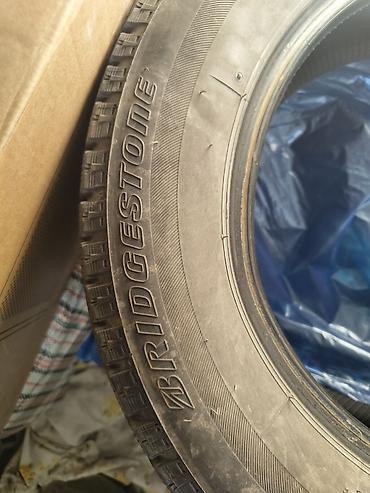 Зимняя шина Bridgestone Blizzak VRX2, размер 175/65 R14, индекс