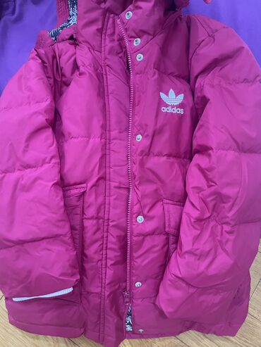 oglan usaqlari ucun kurtkalar: 7-8 yas.adidas kurtka qiz ucun. Az islenib.40azn