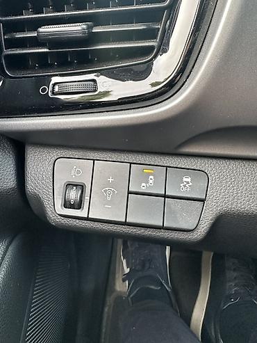 Kia: Kia Stonic: 2019 г., 1.4 л, Автомат, Бензин, Кроссовер — 9