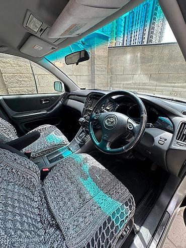 mercedes e200: Toyota Kluger: 2003 г., Автомат, Бензин, Кроссовер — 3