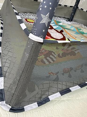 подвесные игрушки: Развивающий детский игровой коврик‑манеж с дугами и подвесными — 4