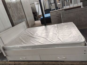 Двуспальные кровати: Двуспальная кровать, Новый, С матрасом, длина - 2000 см — 9
