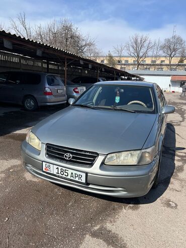 тойоту: Toyota Camry: 2000 г., 2.2 л, Автомат, Бензин, Седан