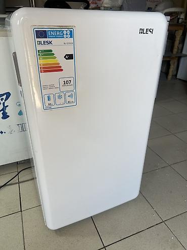 Холодильники: Мини-холодильник BLESK BL-121SLW - Объем: 93 л 9500сом И другие — 1