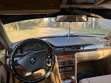 капот на мерседес: Mercedes-Benz W124: 1990 г., 2 л, Механика, Бензин, Седан — 9
