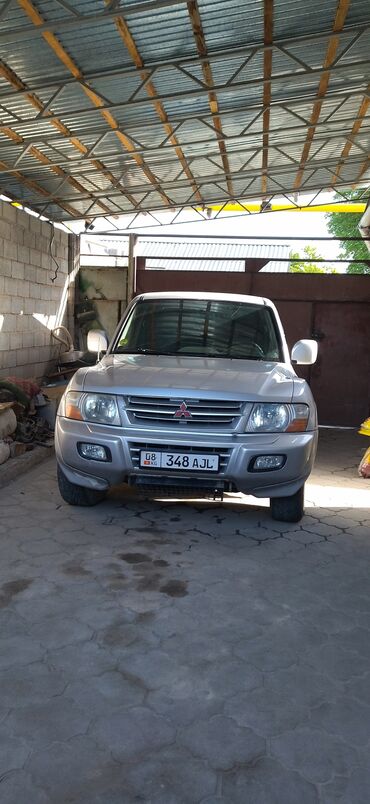 Mitsubishi Pajero: 2000 г., 3.2 л, Типтроник, Дизель, Внедорожник