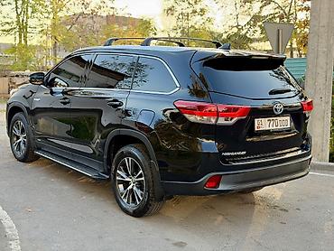 продаются эвокуатор: Toyota Highlander: 2019 г., 3.5 л, Автомат, Гибрид, Кроссовер — 7