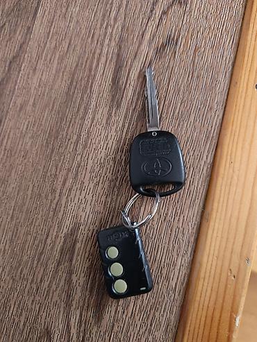 Toyota: Toyota Avensis: 2002 г., 2 л, Автомат, Бензин, Универсал — 10