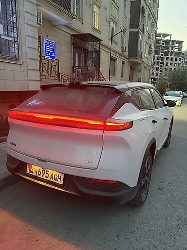 Электр транспорту: 530 запас ход 
135 кw
Русский язык 
Зарядка 
Полик
Торг есть — 4