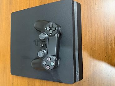 ps4 joystik: Salam.Playstation 4 yaınız ev şəraitində işləyib.Daxilində Ps Plus — 5