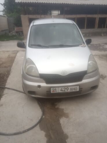 тойота серена: Toyota Yaris Verso: 2000 г., 1.3 л, Механика, Бензин