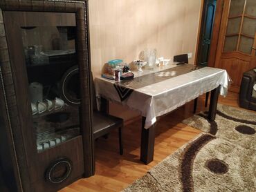 Uzunmüddətli kirayə mənzillər: Neftçilər metrosuna yaxın Baksel arenaya yaxin 5 mertebeli binanın — 10