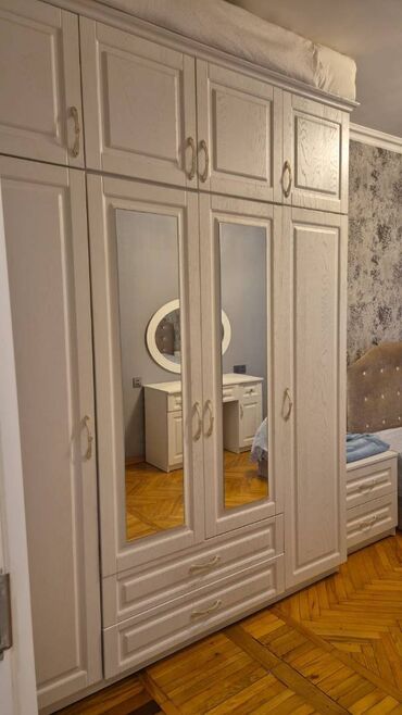 Uzunmüddətli kirayə mənzillər: 20 yanvar və əcəmi metrolarına yaxın,Qiziltac restoranin arxası,240 — 13