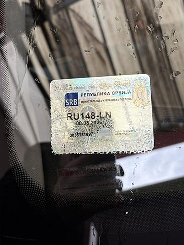 Volkswagen: Auto je u besprekornom stanju. Pre 8.000 km urađen mali servis — 12