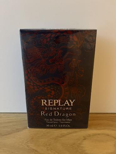 e cigarete cena: REPLAY Signature Red Dragon – Eau de Toilette for Man - Tip: toaletna — 1