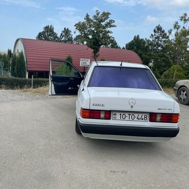 maşın mercedes: Mercedes-Benz 190: 2 l | 1989 il Sedan